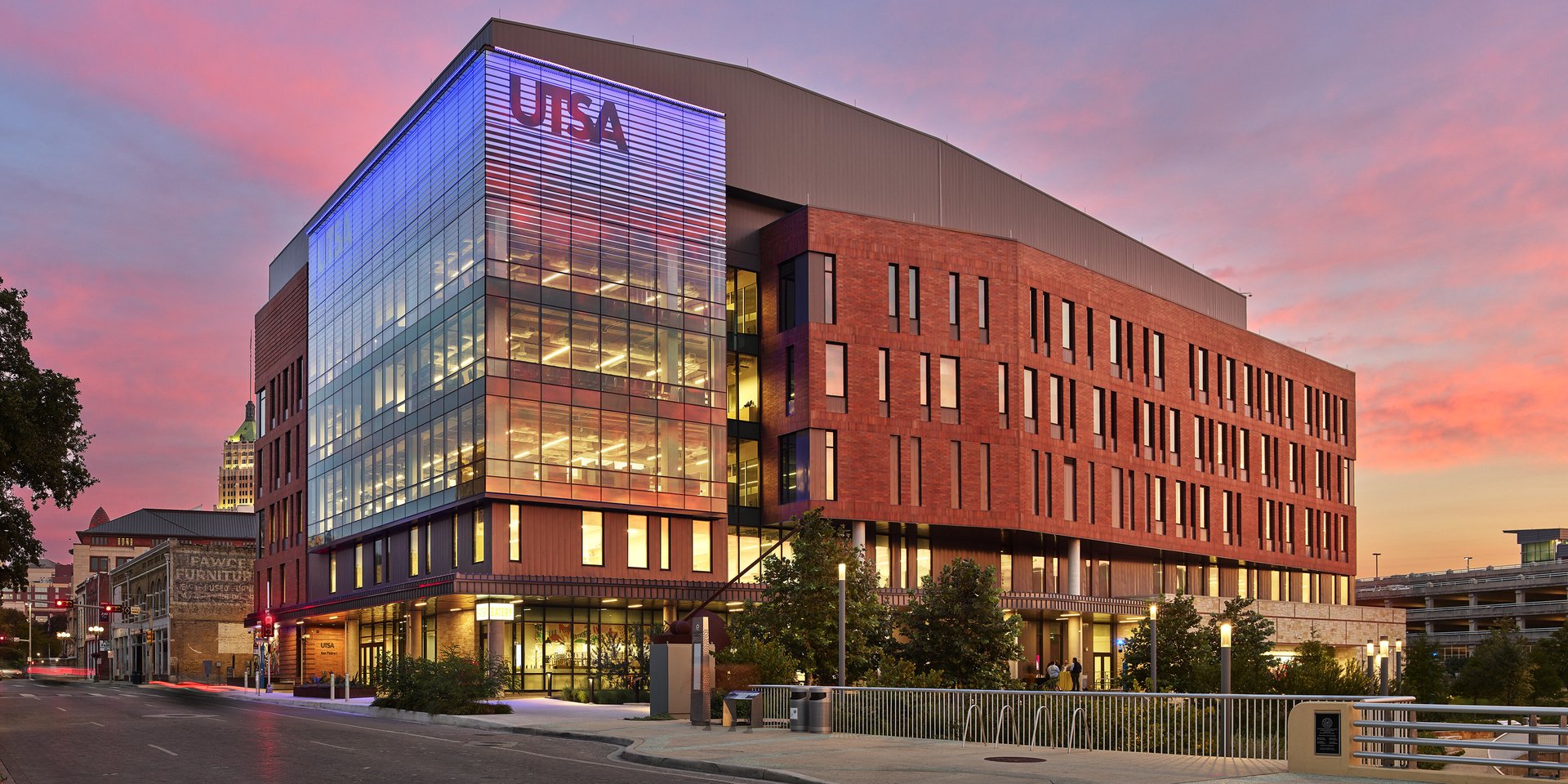 UTSA main building